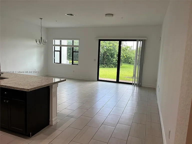 11539 SW 13th Dr #11530 — Photo 5