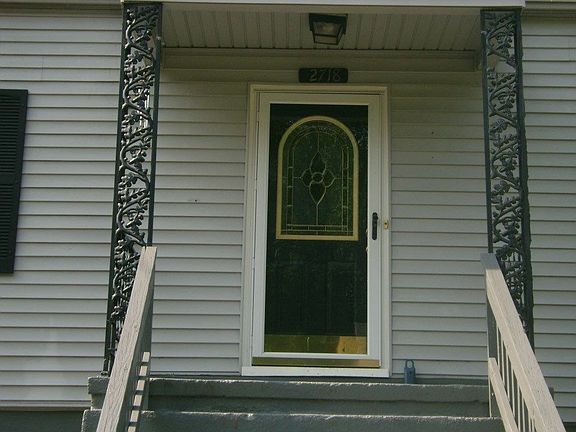 3rd image of 2718 Lansing Dr SW