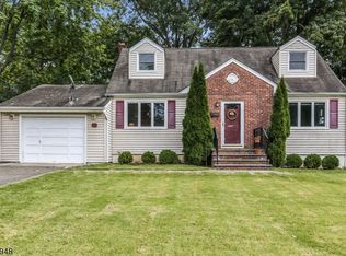 43 Dawson Dr, West Caldwell, NJ 07006