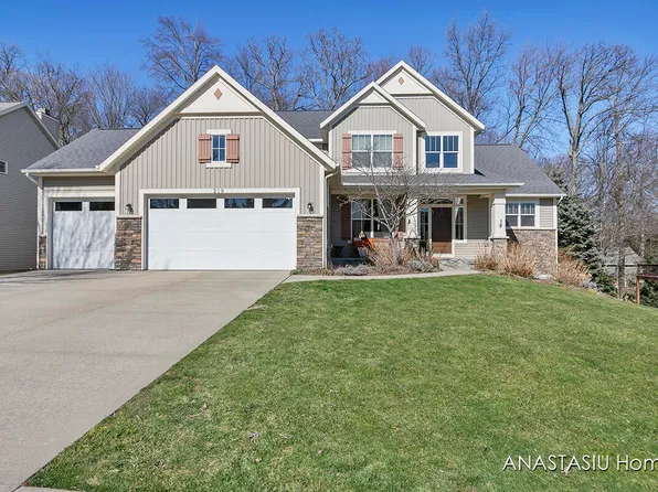 219 Cypress Trail Dr SE, Grand Rapids, MI 49546