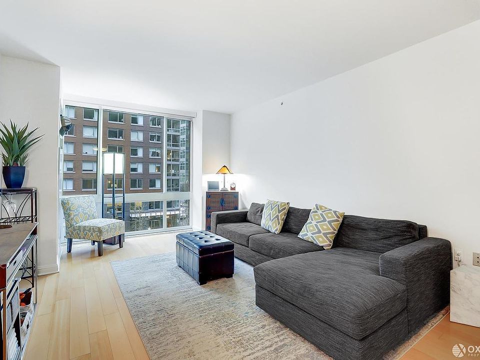 1st image of 211 N End Ave APT 5N