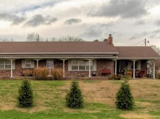 13750 Kodiak Rd, Neosho, MO 64850