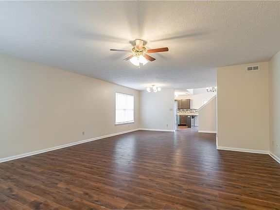 3rd image of 5647 Thompson Park Blvd