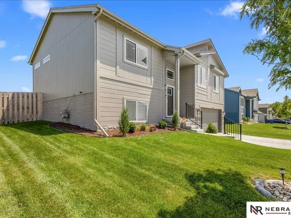 14905 S 18th St, Bellevue, NE 68123