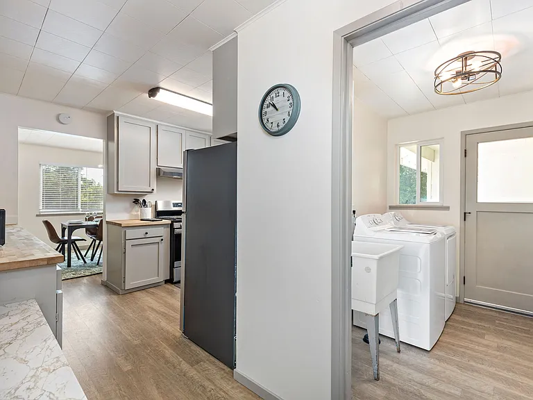 2087 Upper River Rd — Photo 11