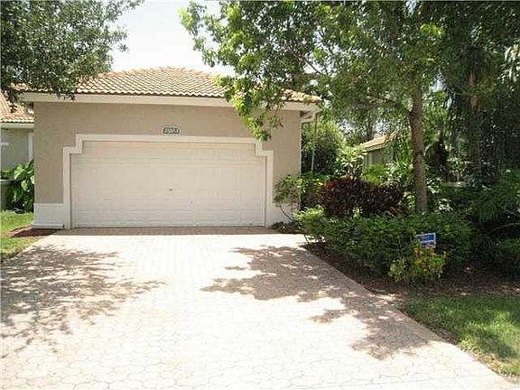 2nd image of 2320 E Aragon Boulevard #3