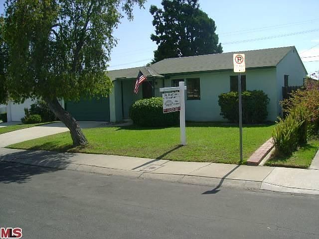 1st image of 8779 Croydon Ave