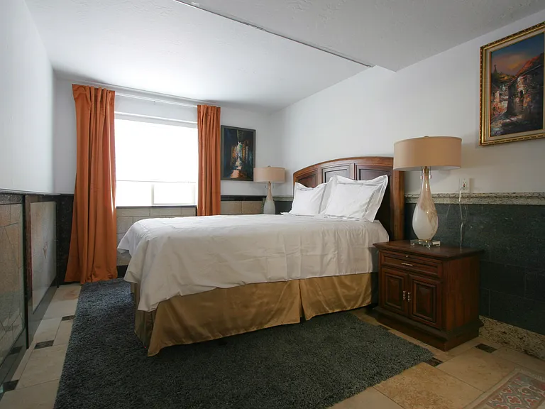 219 W Murray St #1 — Photo 6