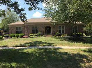 5712 Timber Ridge Dr, Prospect, KY 40059