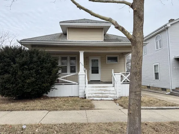 3724 Wright AVENUE, Racine, WI 53405