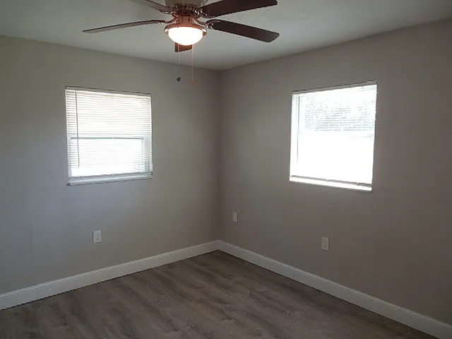 9300 Whitman Ln — Photo 12
