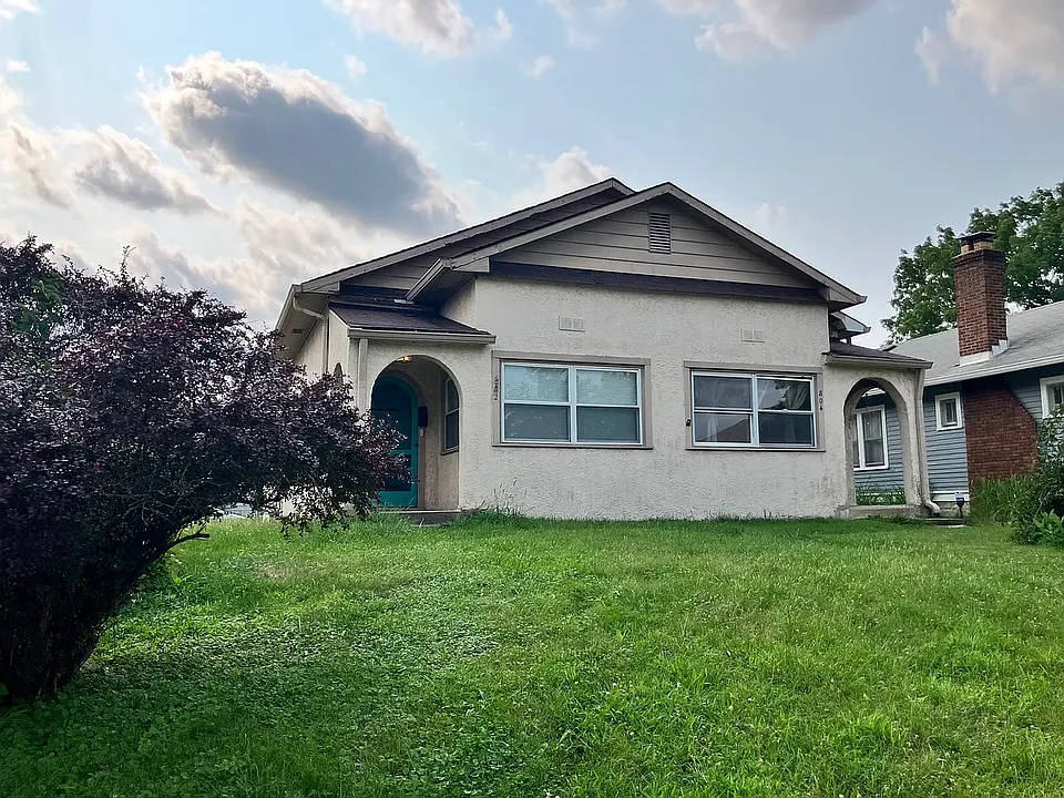 802 N Riley Ave