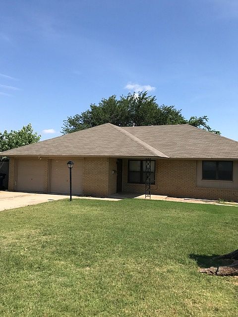 2nd image of 1009 SW 70th St