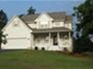 114 Dublin Ct, Whispering Pines, NC 28327