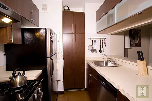 Rented by Halstead Real Estate | media 23