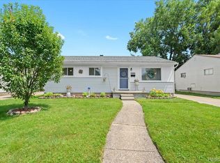 22384 Masch Ave, Warren, MI 48091