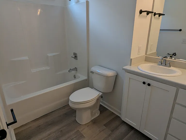 113 Edgefield Rd — Photo 23