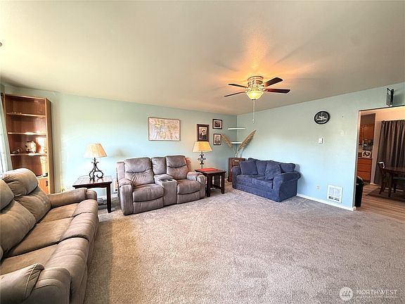 2nd image of 362 Lake Bay Loop SE