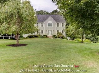 12 River Edge Rd, Mansfield, MA 02048