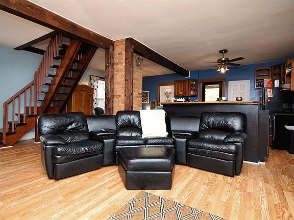 5th image of 3712 Frances Ave