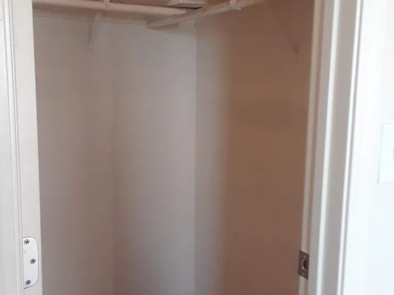1600 Broadway St #6 — Photo 7