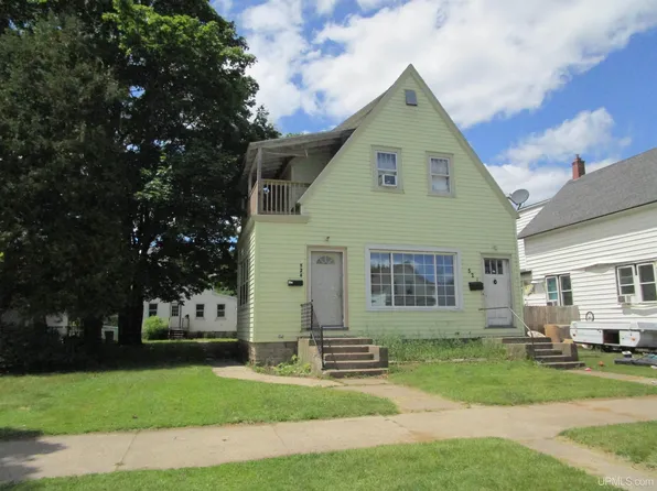 522 S 12th St, Escanaba, MI 49829