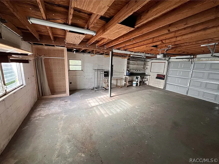 7660 W Tropical Ln — Photo 15