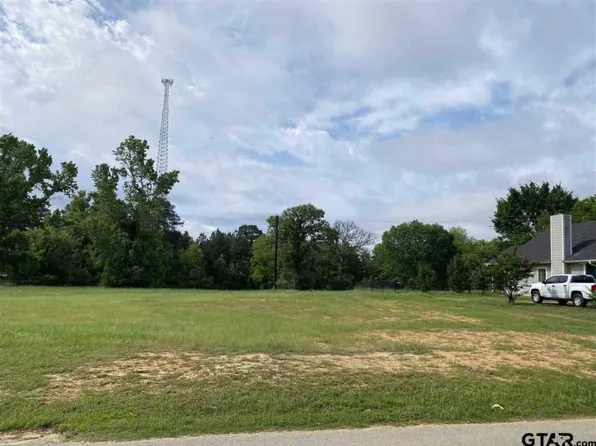 Noonday Rd, Chandler, TX 75758