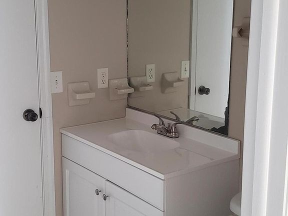 4th image of 4457 Barna Ave #4457