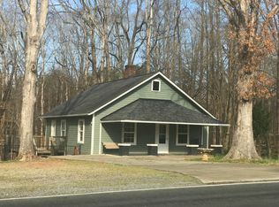 1668 Mollys Backbone Rd, Sherrills Ford, NC 28673