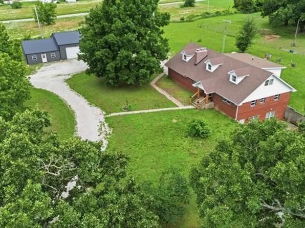 9426 Business 60, Monett, MO 65708