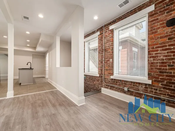 1031 E Livingston Ave, Columbus, OH 43205