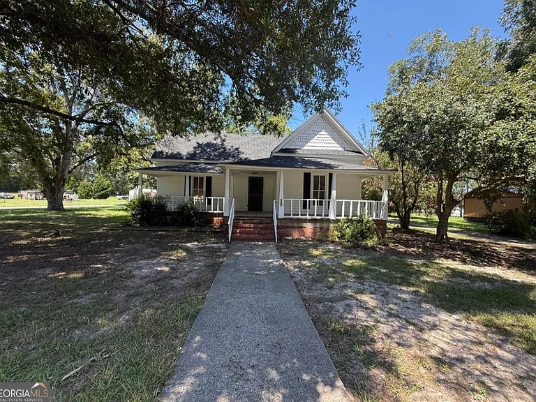 604 Shy St — Photo 13