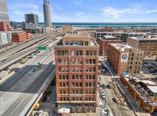 400 N Broadway #604, Milwaukee, WI 53202