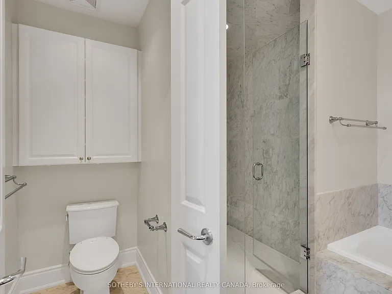 1717 Avenue Rd #604 — Photo 27