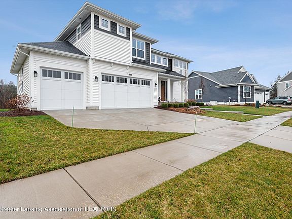 2nd image of 2916 Medinah Dr