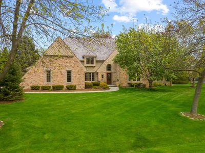 10440 North Beechwood DRIVE, Mequon, WI, 53092