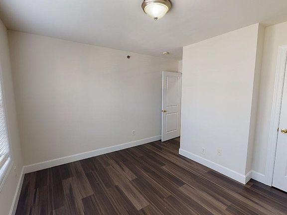 4th image of 235-239 Burgess Pl #1D
