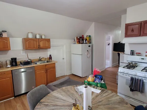 17 Wyman St Floor 3, Jamaica Plain, MA 02130