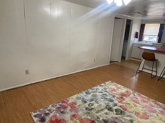 4th image of 2214 21st St APT C