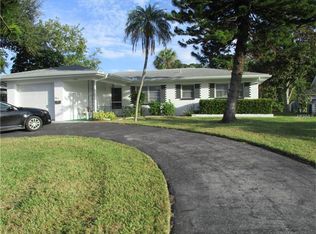 11057 Huron Rd, Saint Petersburg, FL 33708