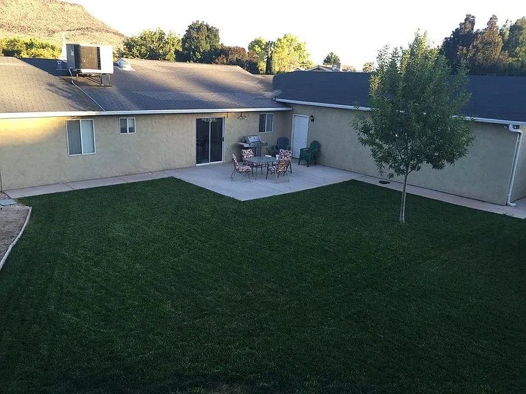 1743 W Green Valley Ln — Photo 17