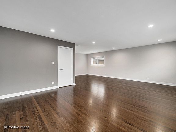4th image of 510 Forest Ave