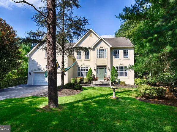 3 Blue Heron Ct, Medford, NJ 08055