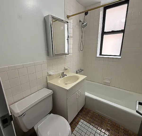 22-65 27th St #1 — Photo 8