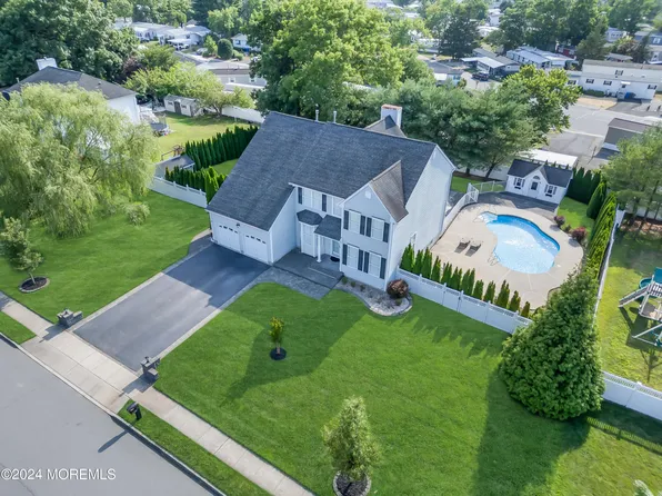 2050 Mackenzie Road, Toms River, NJ 08755