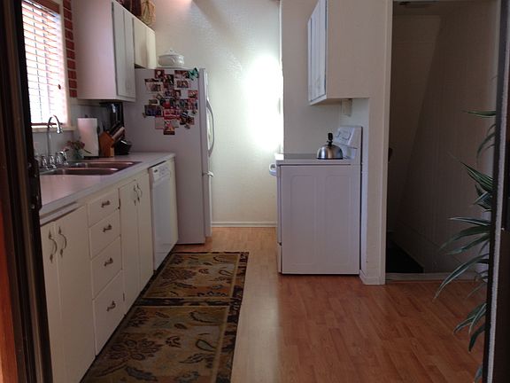 5th image of 1346 Trenton Ave