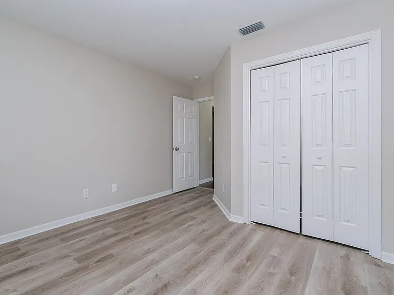 526 Greg St — Photo 14
