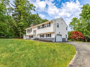 66 Old Elm St, Billerica, MA 01821