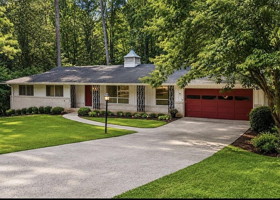 1st image of 165 W Spalding Dr